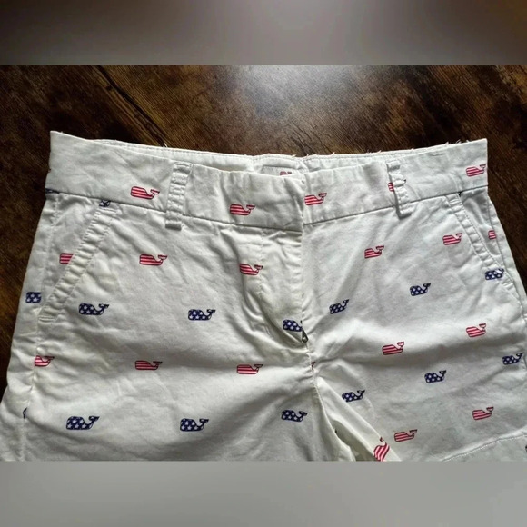 Vineyard Vines | girls Stars and Stripes patriotic shorts. Size: 14 - Picture 7 of 10